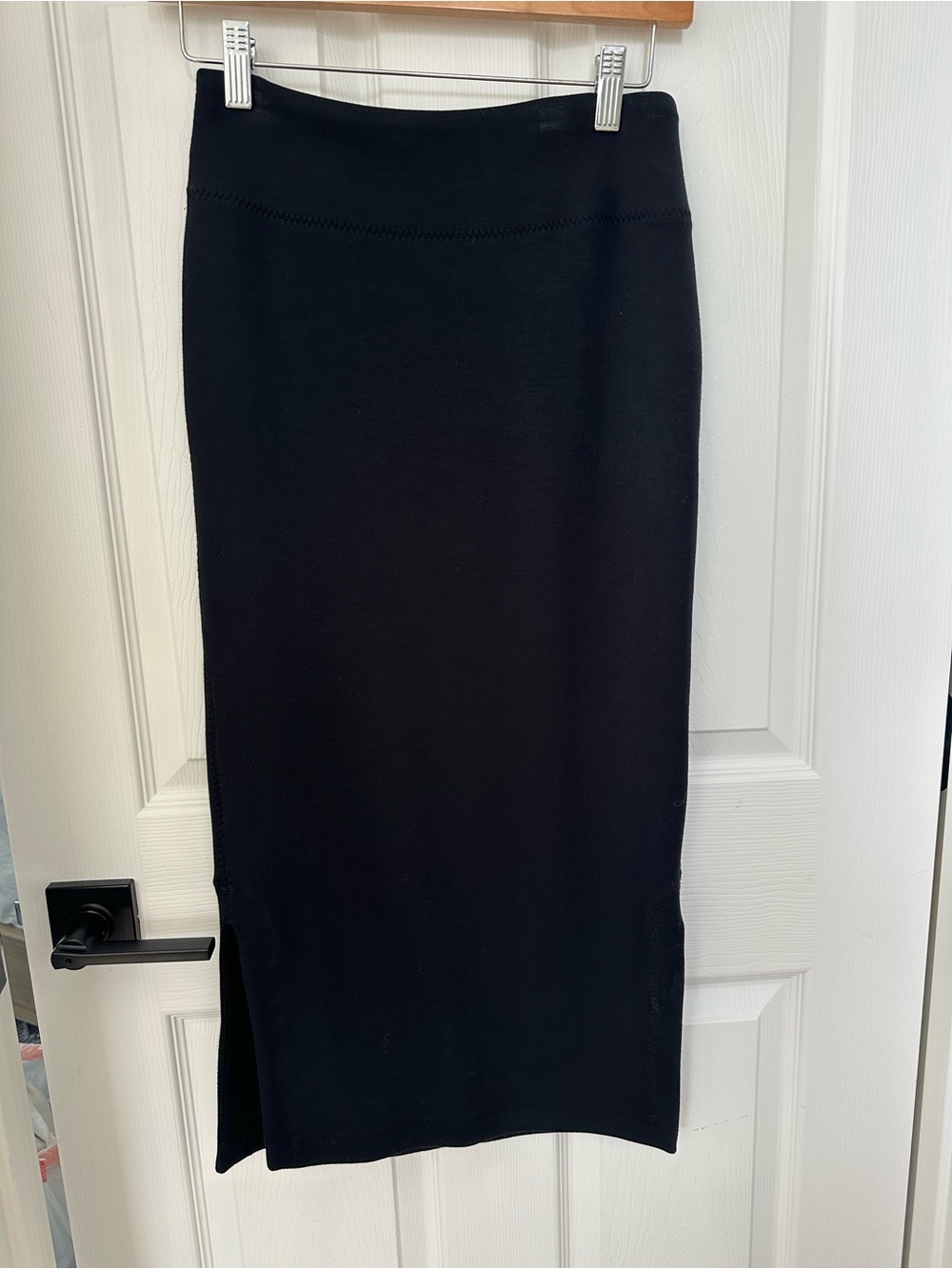 Spanx Black Midi Pencil Skirt - Sleek Women's Skirt